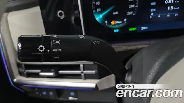 Hyundai Santa Fe 2024 — Şəkil 2/32