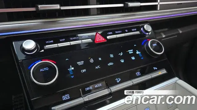 Hyundai Santa Fe 2024 — Şəkil 31/32