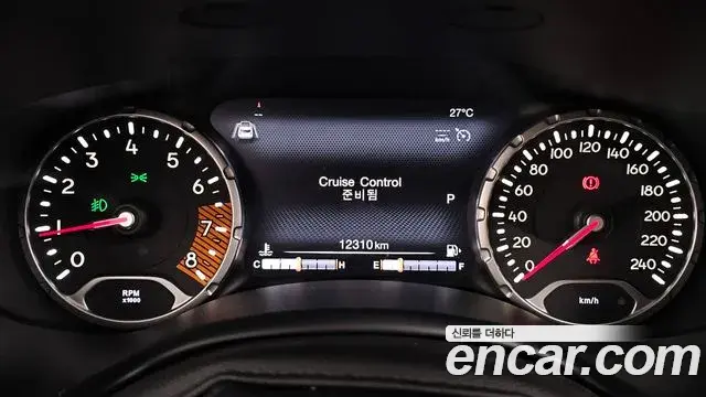 Jeep Renegade 2023 — ფოტო 12/32
