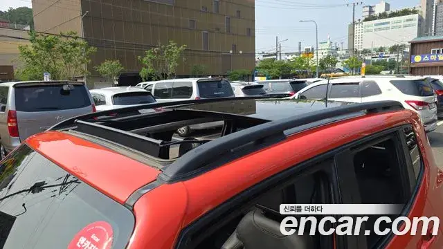 Jeep Renegade 2019 — ფოტო 32/34