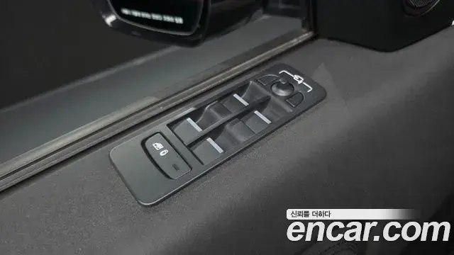 Land Rover Discovery Sport 2020 — Photo 10/20