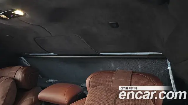 BMW 7 Series 2023 — ფოტო 49/49