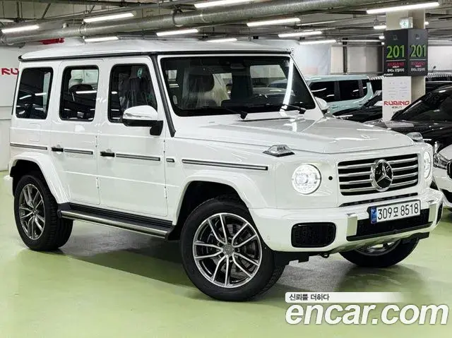 Mercedes-Benz G-Class 2026 — Photo 12/20