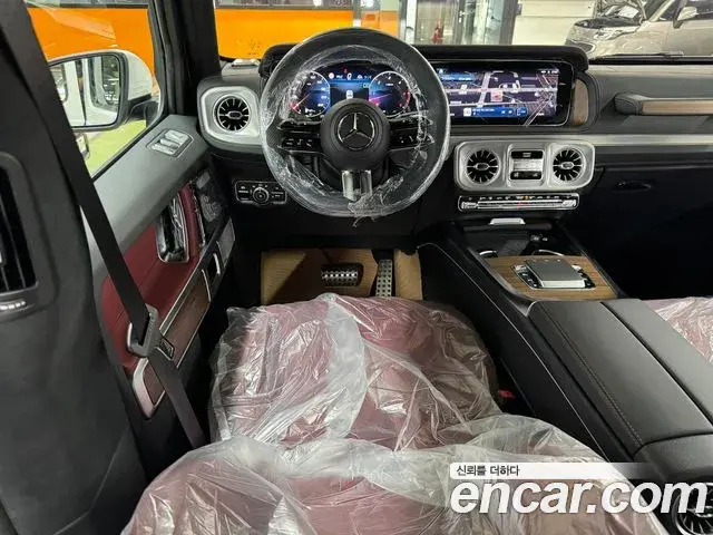 Mercedes-Benz G-Class 2026 — Photo 7/20