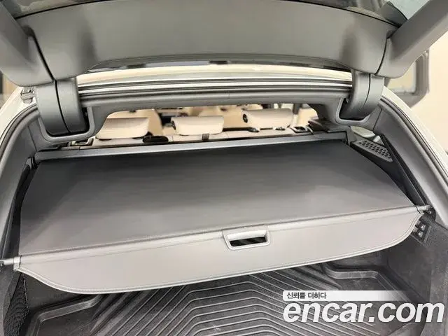 BMW 3 Series 2025 — ფოტო 18/18