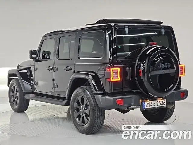 Jeep Wrangler 2023 — Şəkil 1/20