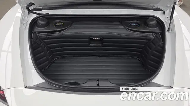 Porsche 718 Boxster 2019 — ფოტო 5/31