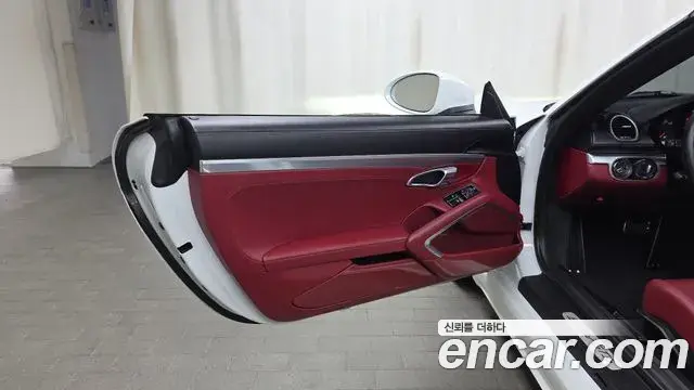 Porsche 718 Boxster 2019 — ფოტო 30/31