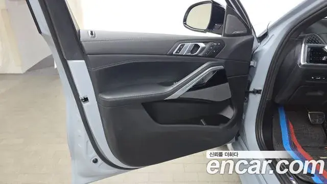 BMW X6 2025 — ფოტო 27/32