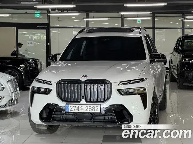 BMW X7 2023 — ფოტო 1/16