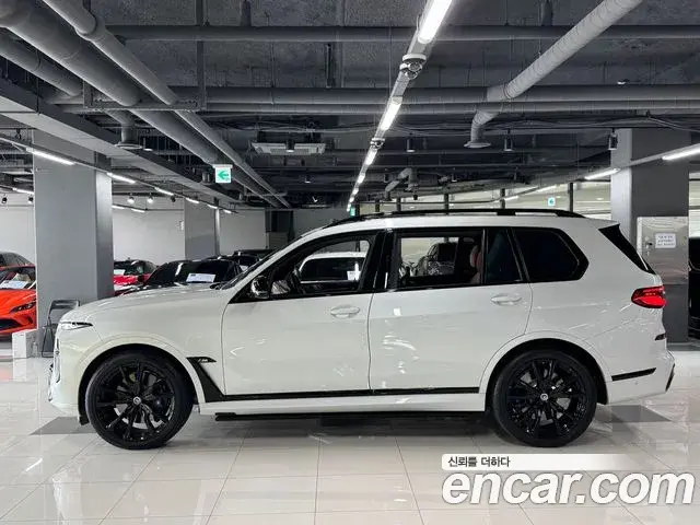 BMW X7 2023 — ფოტო 3/16