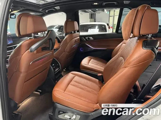 BMW X7 2023 — ფოტო 4/16
