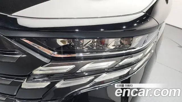 Toyota Alphard 2025 — Şəkil 34/34