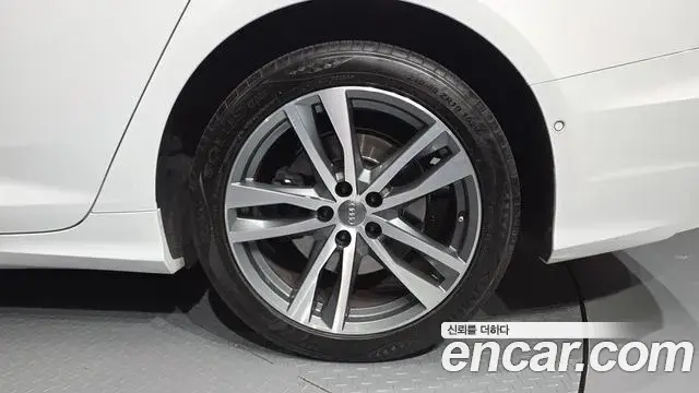Audi A6 2020 — Photo 22/30