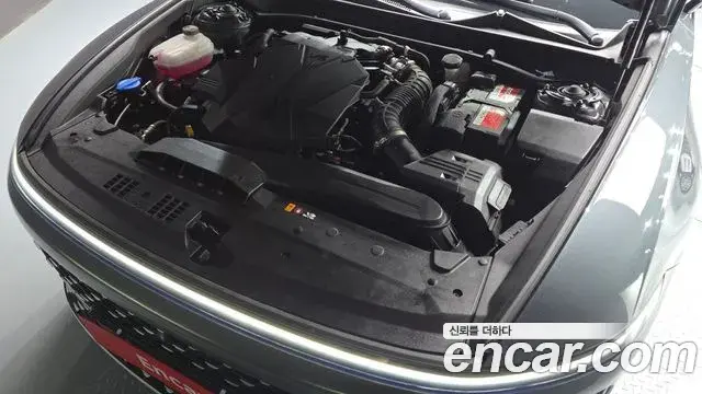 Hyundai Grandeur Hybrid 2023 — ფოტო 21/35