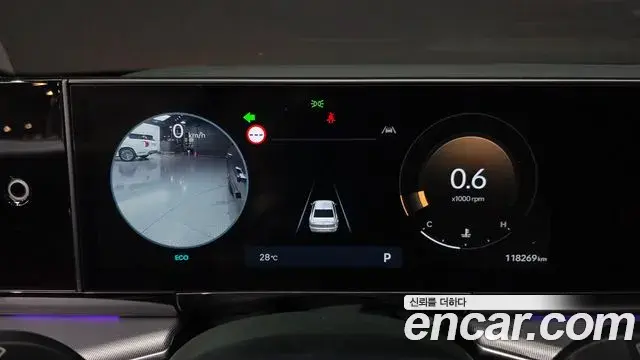 Hyundai Grandeur Hybrid 2023 — ფოტო 28/35