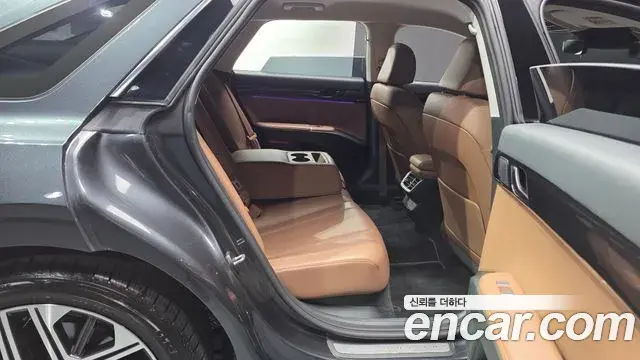 Hyundai Grandeur Hybrid 2023 — ფოტო 15/35