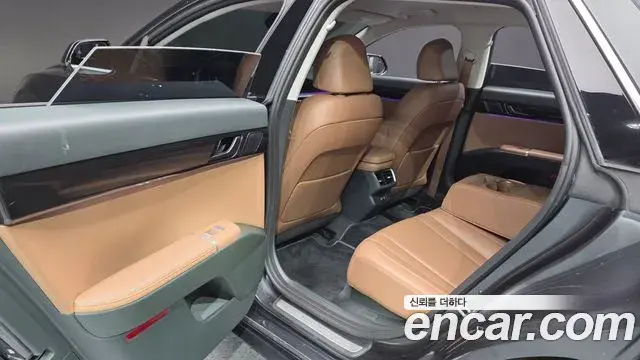 Hyundai Grandeur Hybrid 2023 — ფოტო 25/35