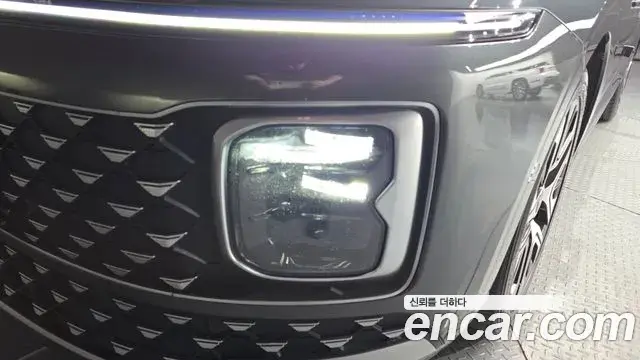 Hyundai Grandeur Hybrid 2023 — ფოტო 18/35