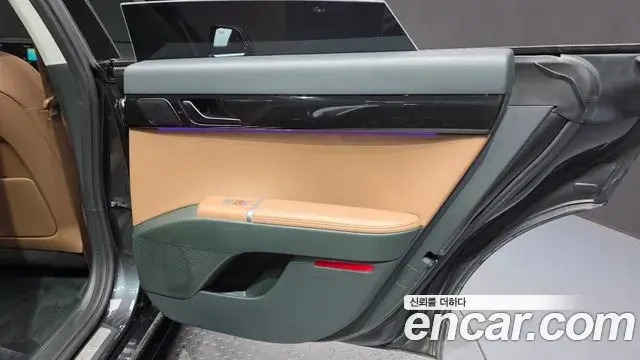 Hyundai Grandeur Hybrid 2023 — ფოტო 20/35