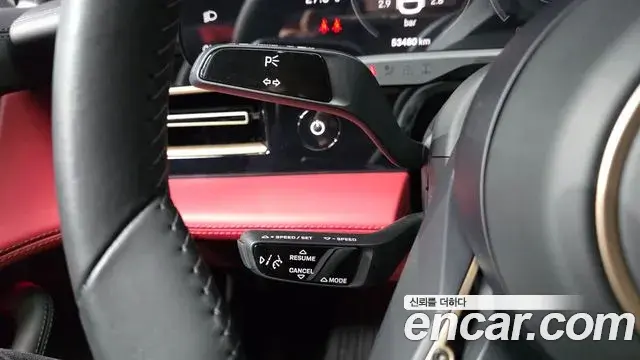Porsche Taycan 2022 — Photo 31/36