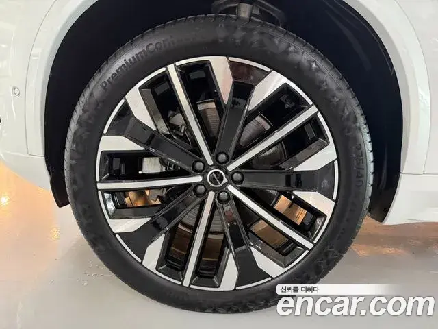 Volvo XC90 2026 — Photo 8/20