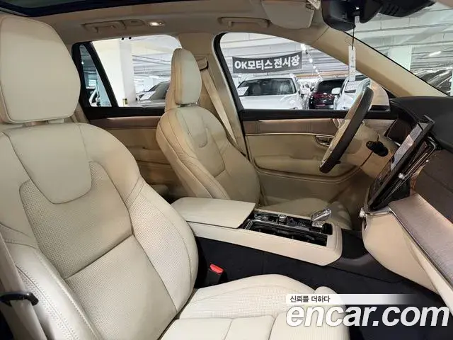 Volvo XC90 2026 — Photo 13/20
