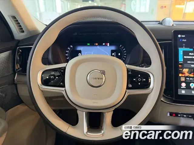 Volvo XC90 2026 — Photo 11/20