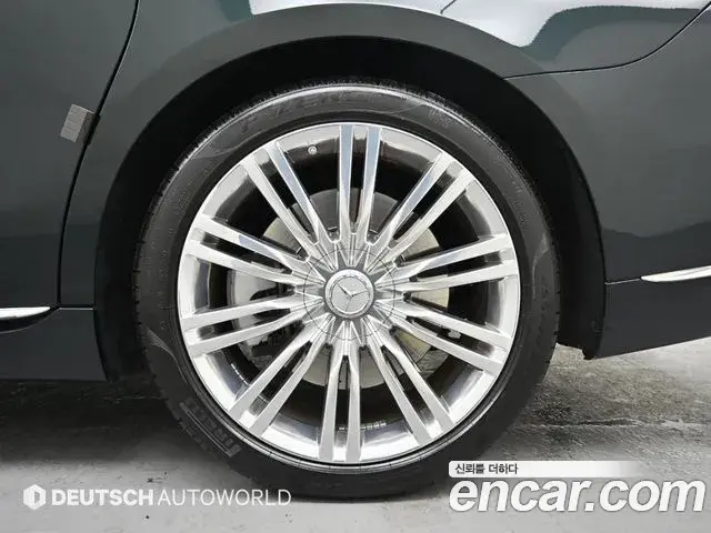 Mercedes-Benz S-Class 2022 — ფოტო 19/20