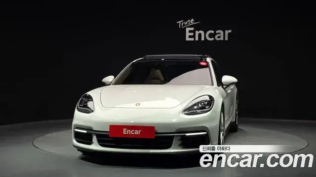 Porsche Panamera 2018 — Şəkil 15/20