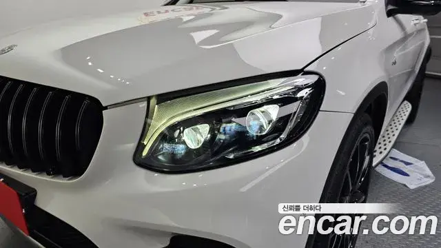 Mercedes-Benz GLC-Class 2019 — Şəkil 27/30