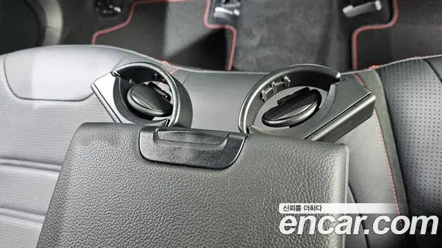Mercedes-Benz GLC-Class 2019 — Şəkil 20/30