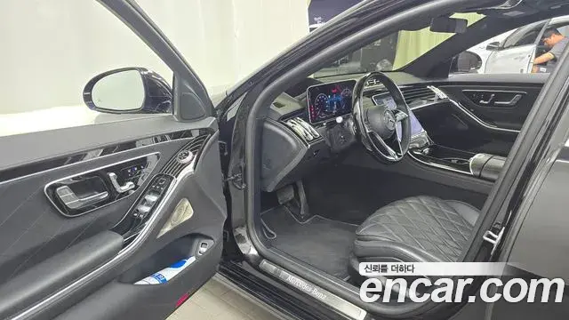 Mercedes-Benz S-Class 2023 — ფოტო 25/37