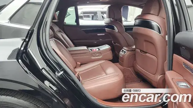 Genesis G90 2024 — ფოტო 8/20