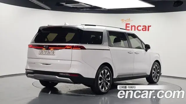 Kia Carnival 2020 — Фото 2/20