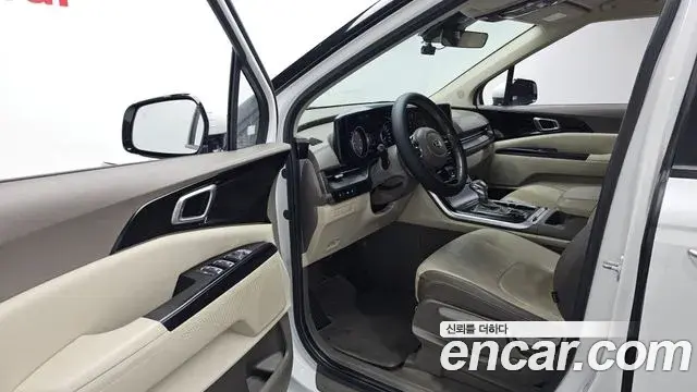 Kia Carnival 2020 — Фото 10/20