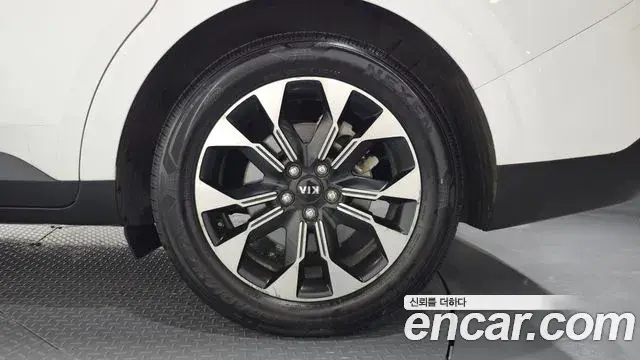 Kia Carnival 2020 — Photo 18/34