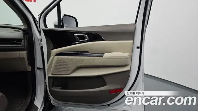 Kia Carnival 2020 — Photo 6/34