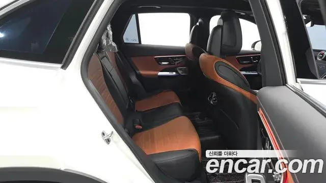 Mercedes-Benz GLC-Class 2025 — ფოტო 19/35
