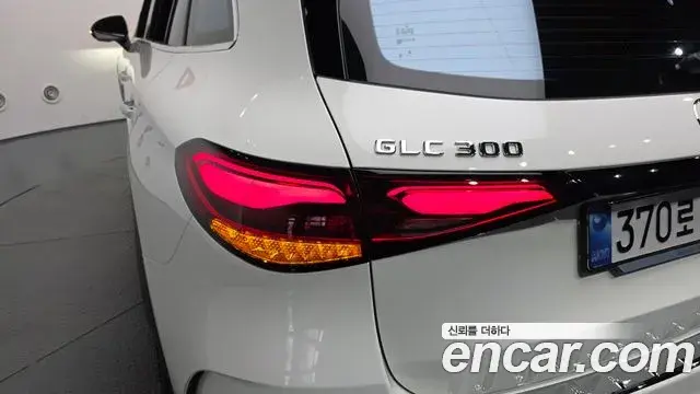 Mercedes-Benz GLC-Class 2025 — ფოტო 8/35