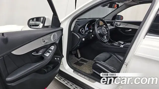 Mercedes-Benz GLC-Class 2018 — Фото 10/20