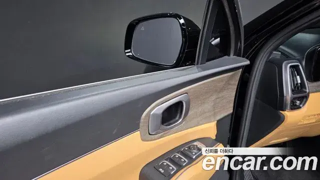 Kia Sorento 2023 — Photo 26/37