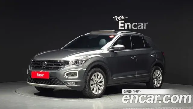 Volkswagen T-Roc 2021 — Фото 1/20