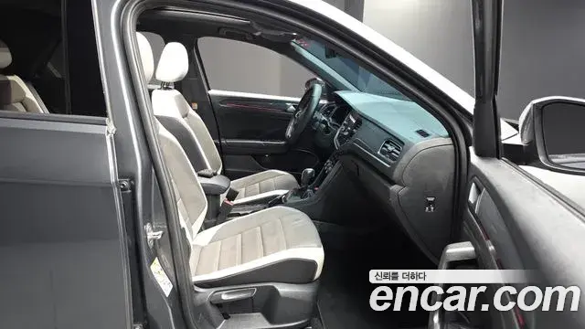 Volkswagen T-Roc 2021 — Şəkil 12/32