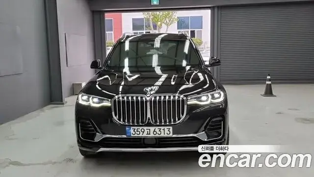 BMW X7 2022 — Photo 4/11