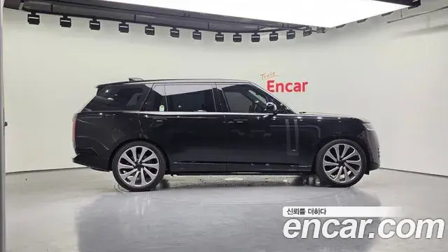 Land Rover Range Rover 2026 — Photo 18/20