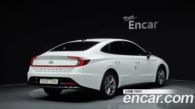 Hyundai Sonata Hybrid 2022 — ფოტო 6/20