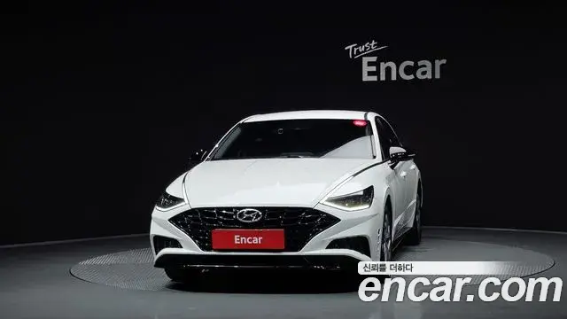 Hyundai Sonata Hybrid 2022 — ფოტო 10/20