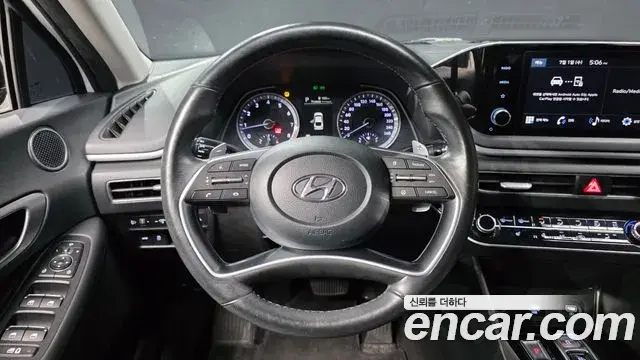 Hyundai Sonata Hybrid 2022 — ფოტო 12/20