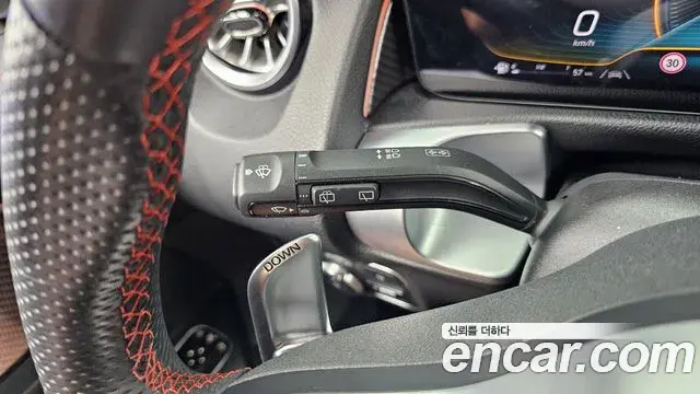Mercedes-Benz GLB-Class 2022 — Şəkil 22/31